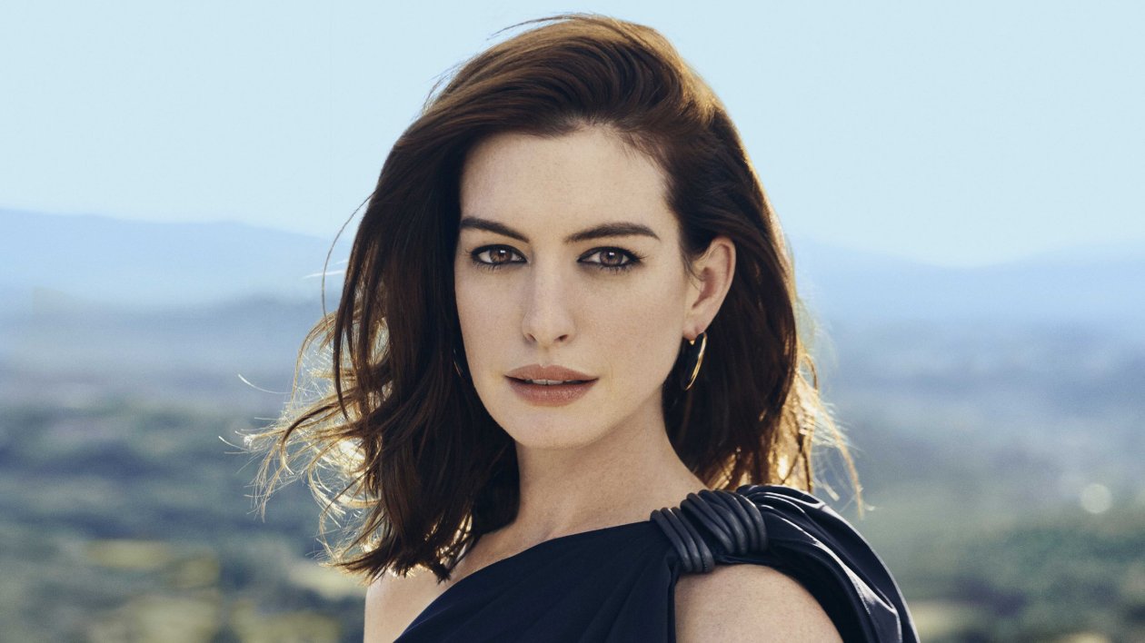 Anne Hathaway 2019