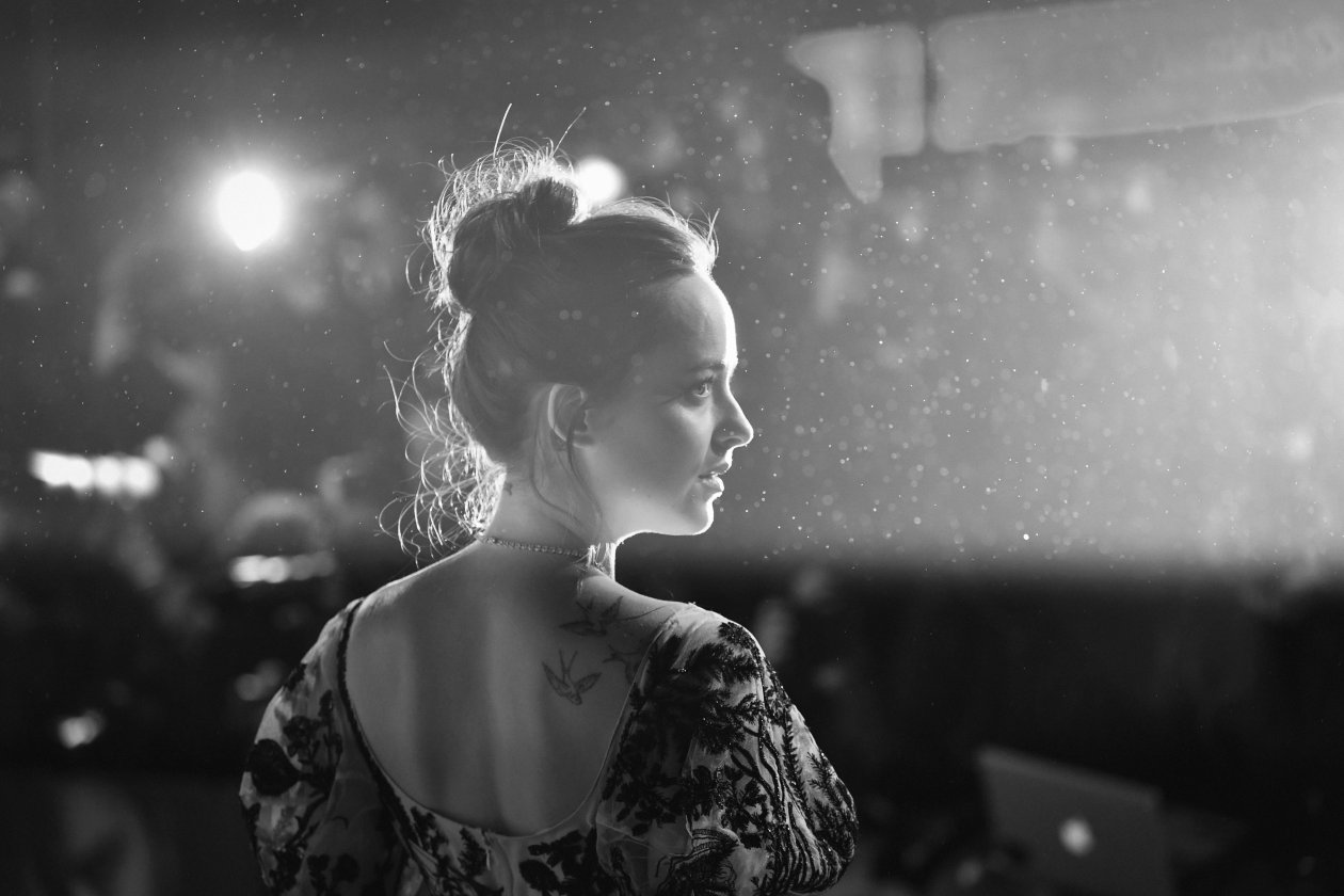 Dakota Johnson Black And White 5k