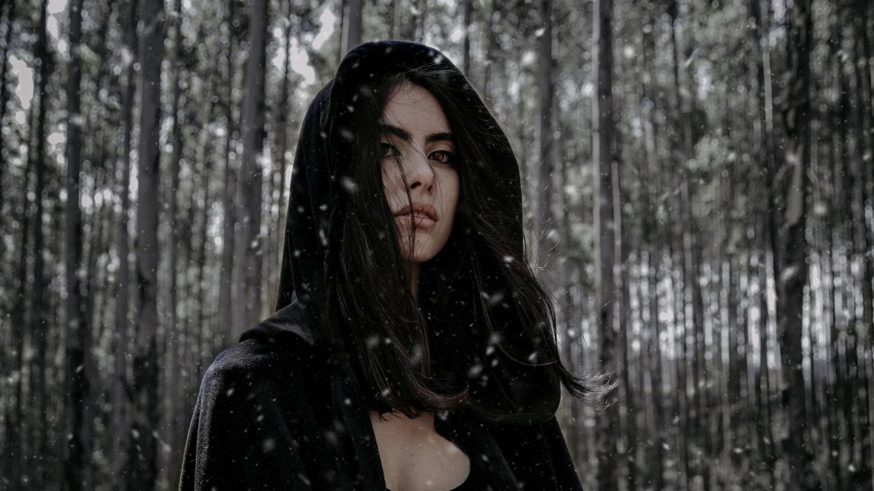 Dark Magic Girl