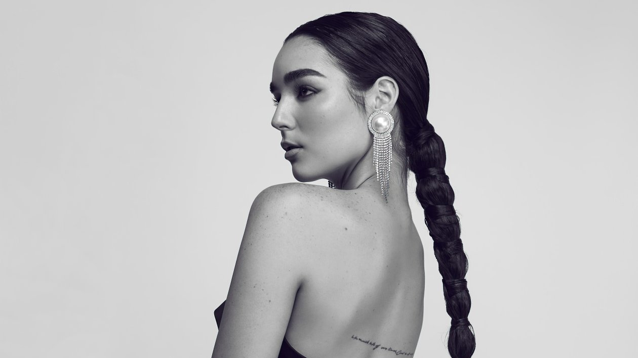 Indiana Massara The Glass Magazine Monochrome