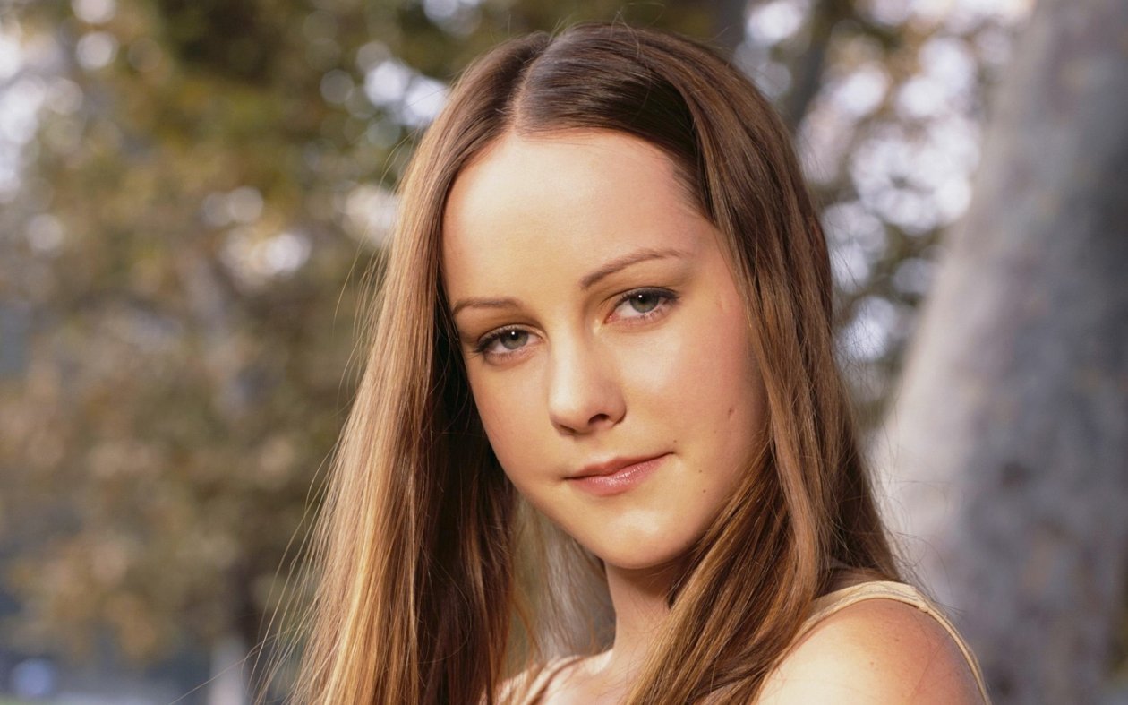 Jena Malone Model