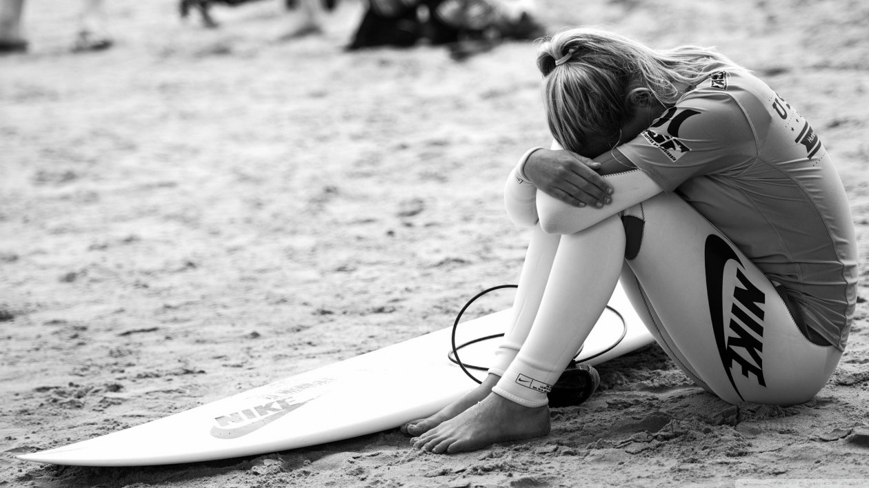 Fond d'écran Surfing Girl