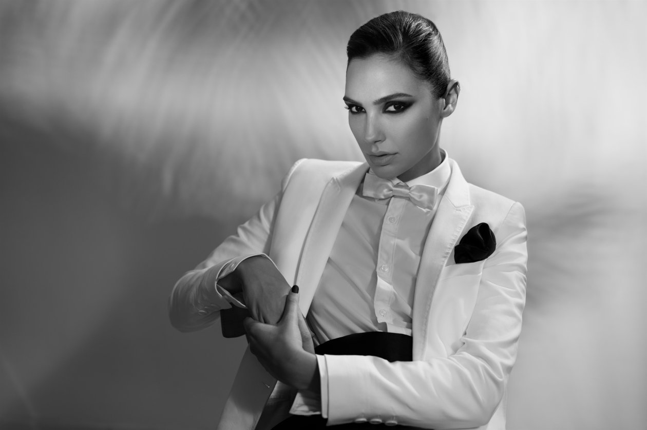 Gal Gadot Bow Tie 5k