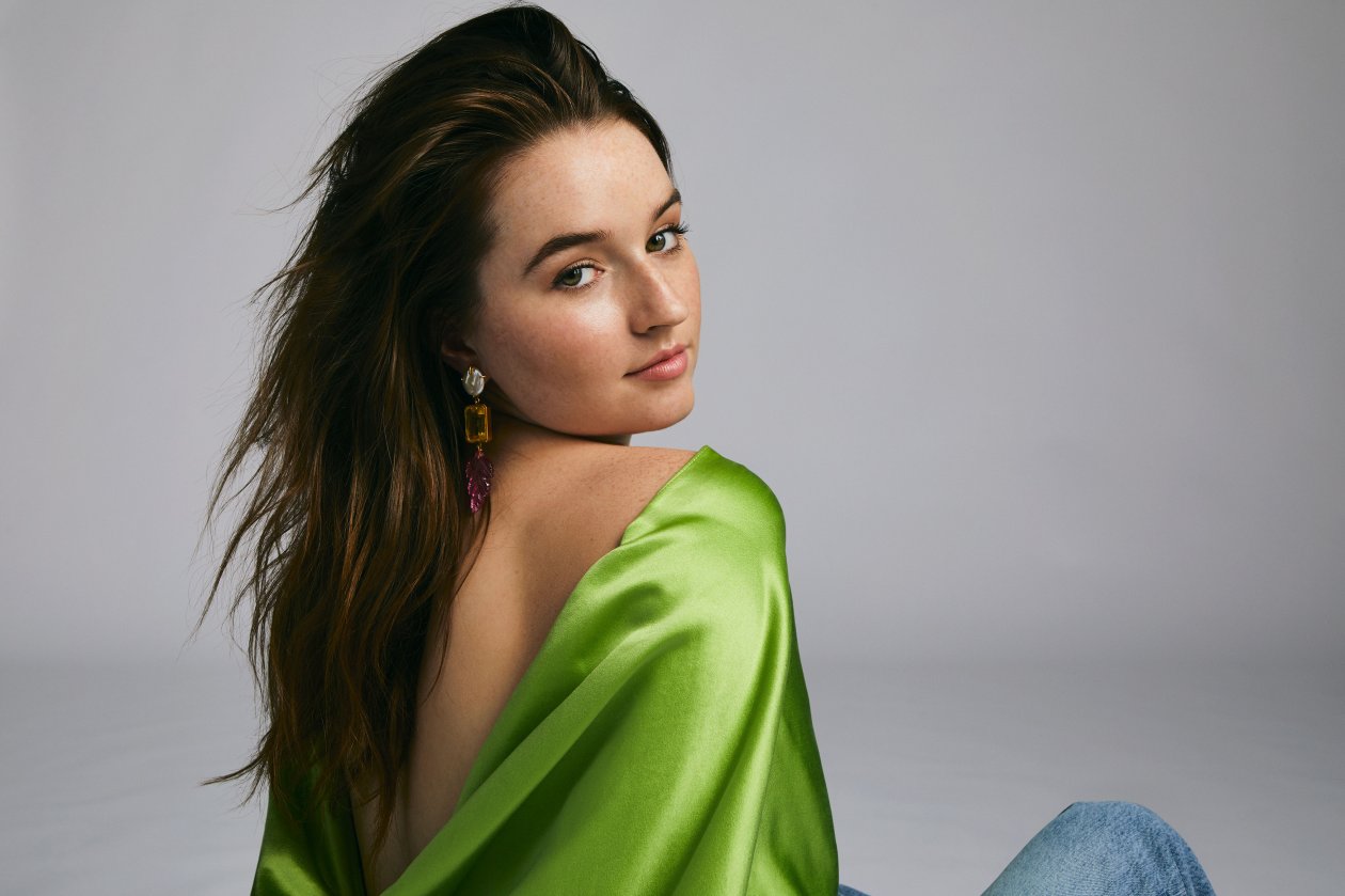 Kaitlyn Dever 4k