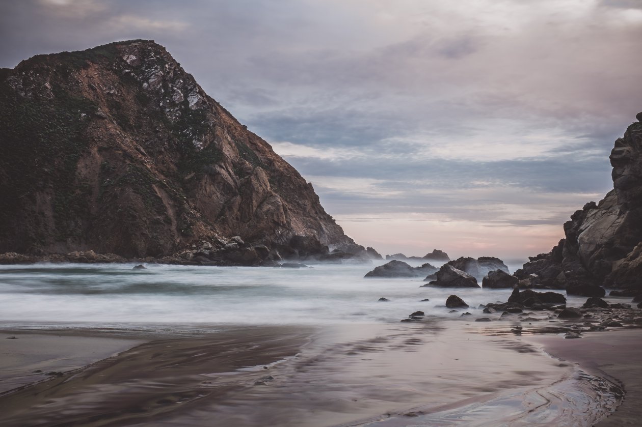 Mountain Shore Beach 4k