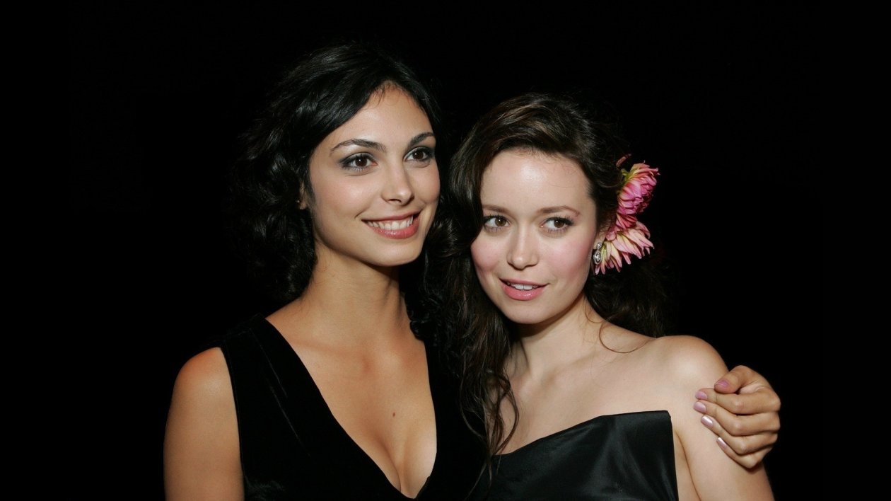 Morena Baccarin And Summer Glau