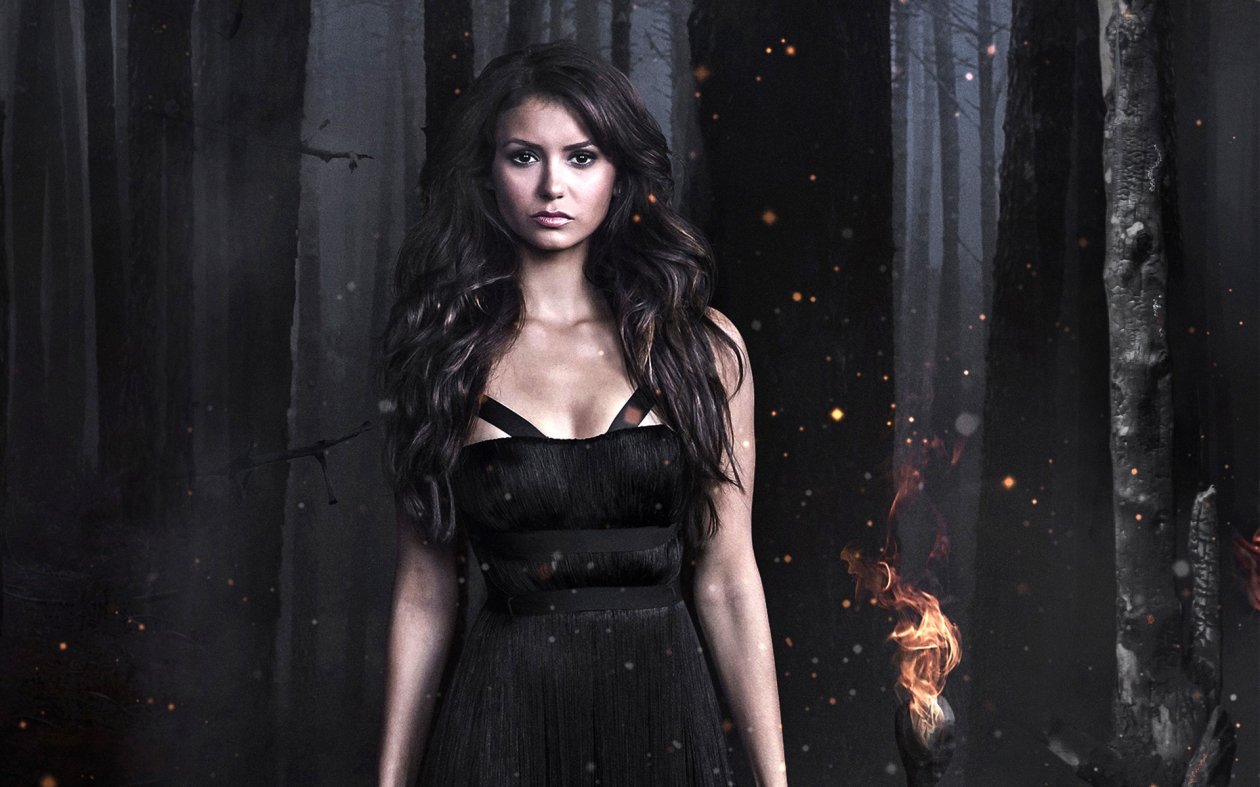 Nina Dobrev In Vampire Diaries