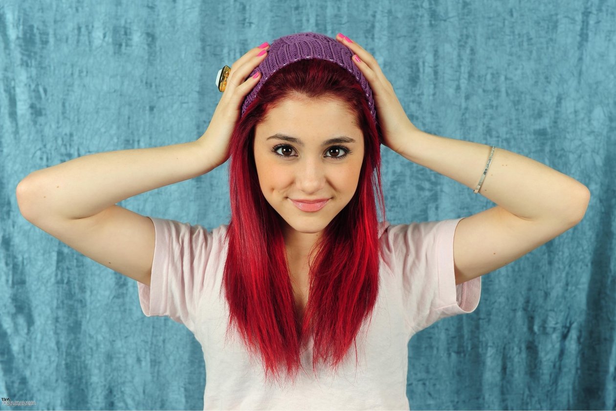Ariana Grande Red Hairs