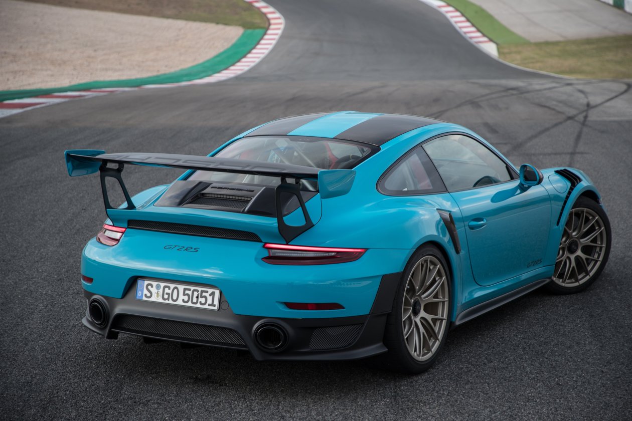 Porsche 911 GT2 RS 2017