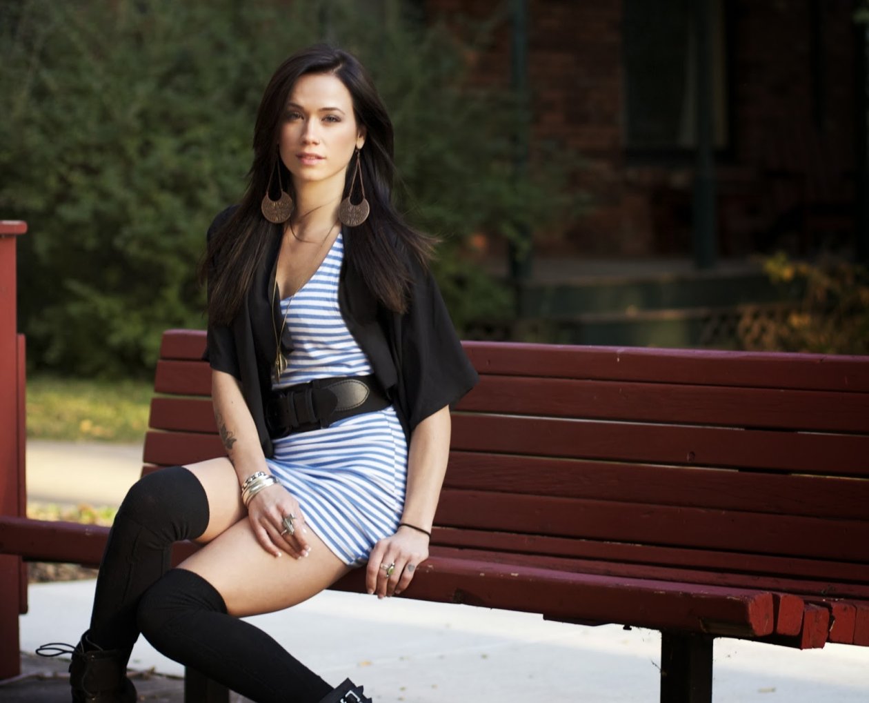 Mega Lyn In Minidress