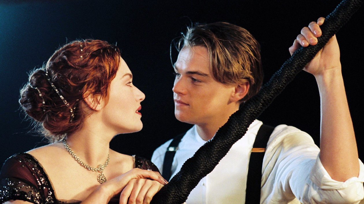 Kate Winslet And Leonardo In Titanic Movie