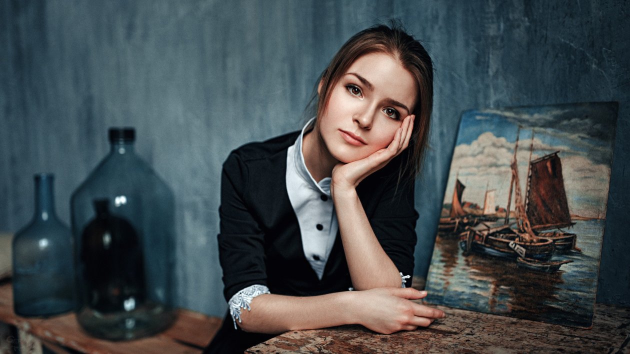 Girl Painting