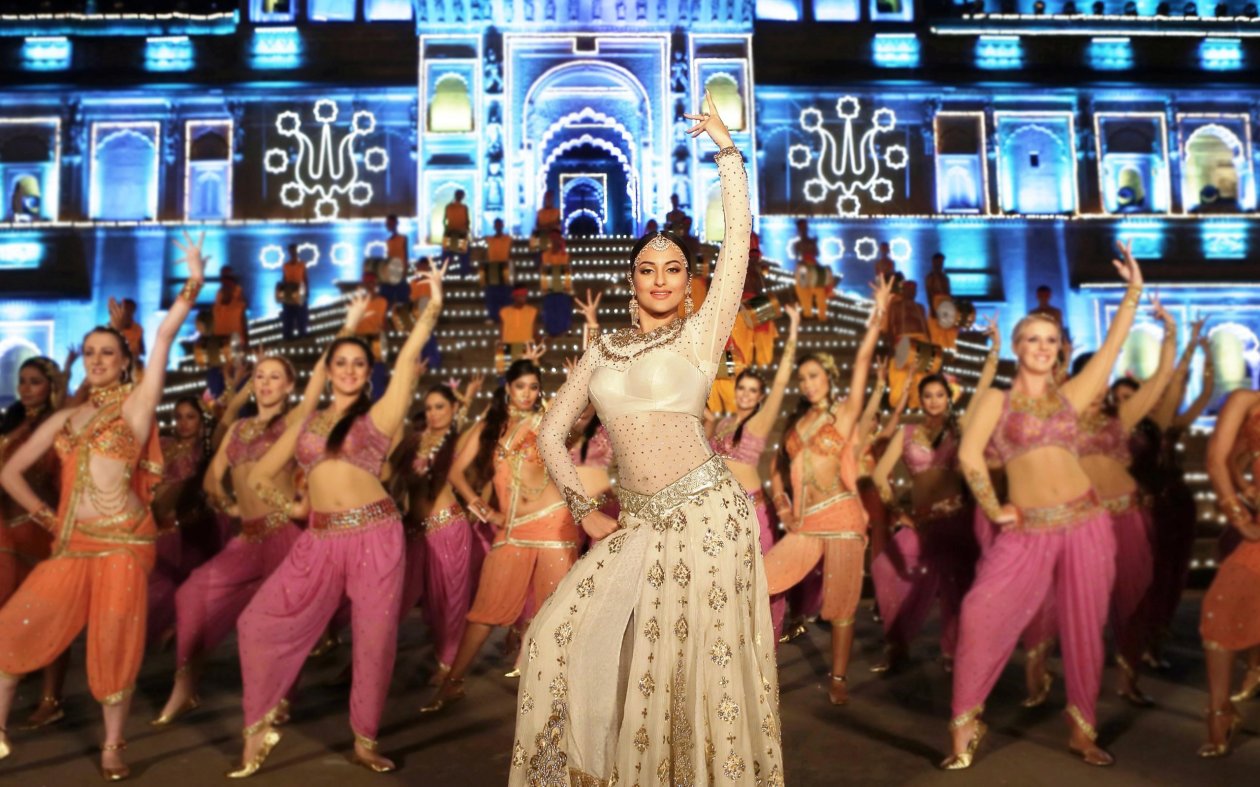 Sonakshi Sinha 9