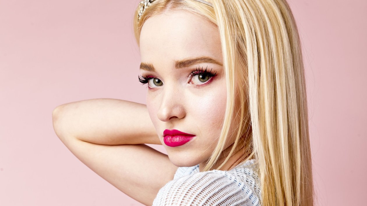 4k Dove Cameron