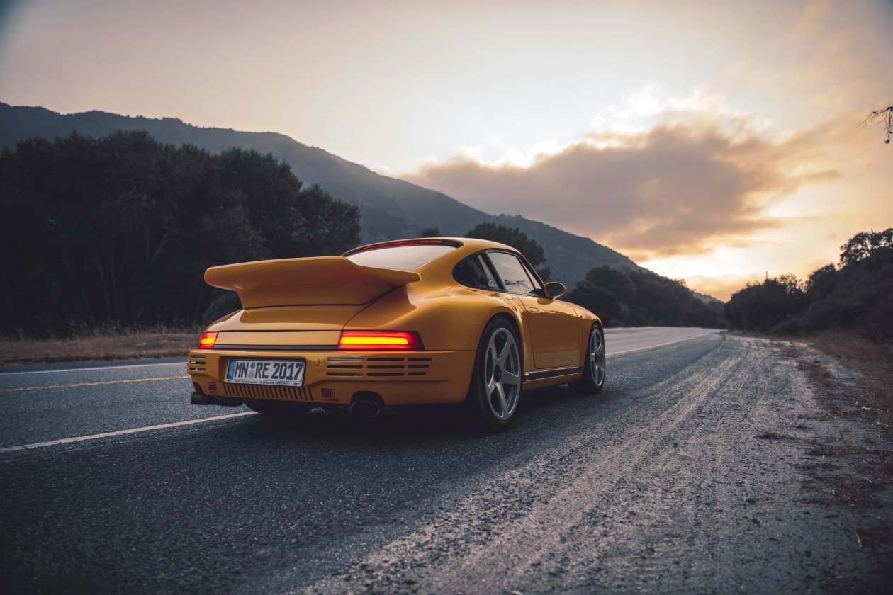 Porsche Rear 4k