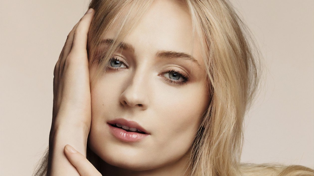 Sophie Turner Louis Vuitton 2019