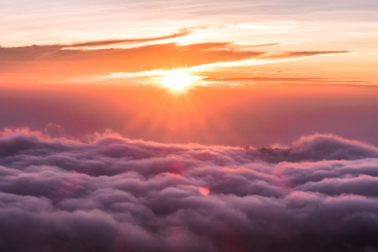 Sunrise Spectrum Clouds 5k