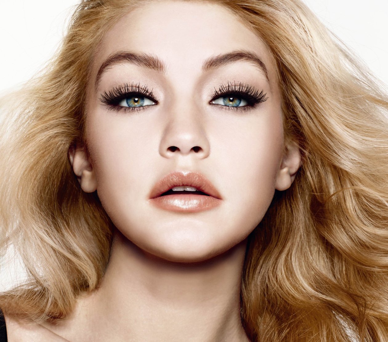 Gigi Hadid Eyes