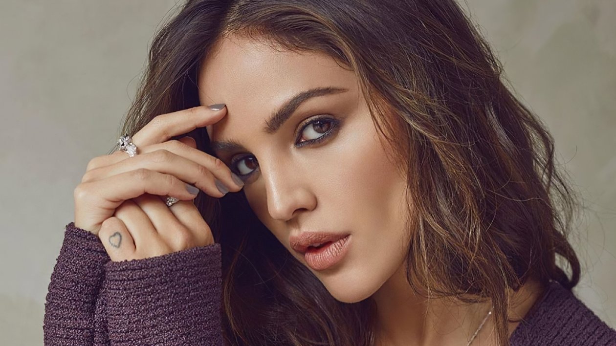 Eiza Gonzalez Latest 2020