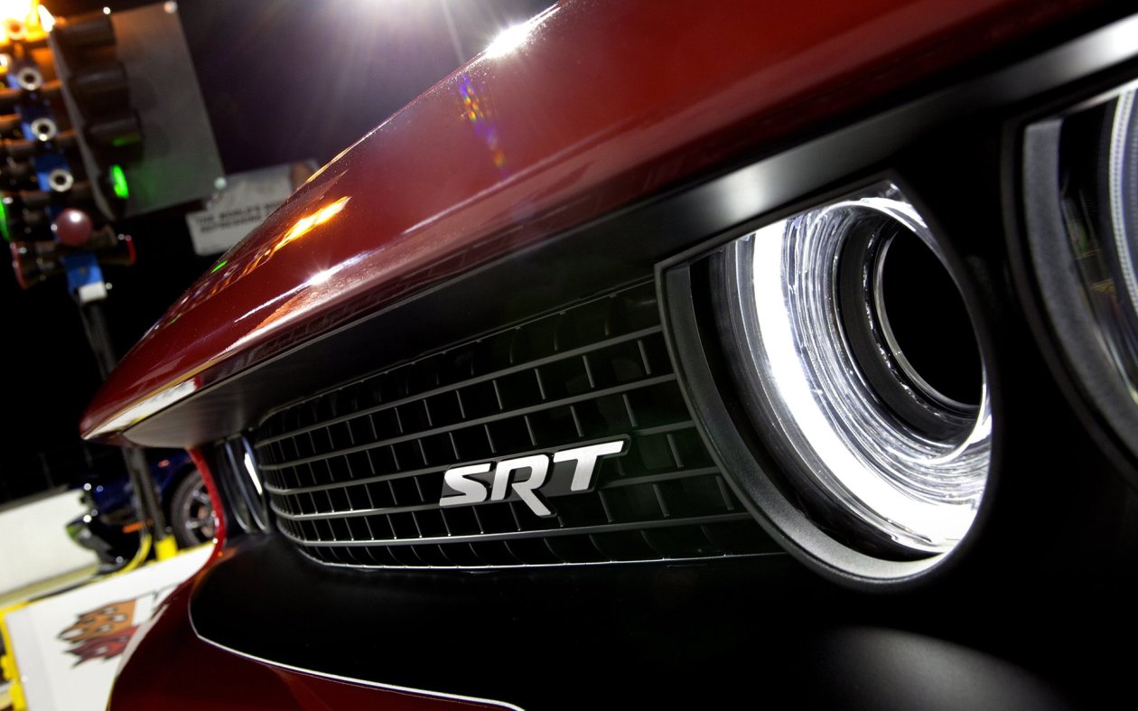 Dodge Challenger SRT Logo