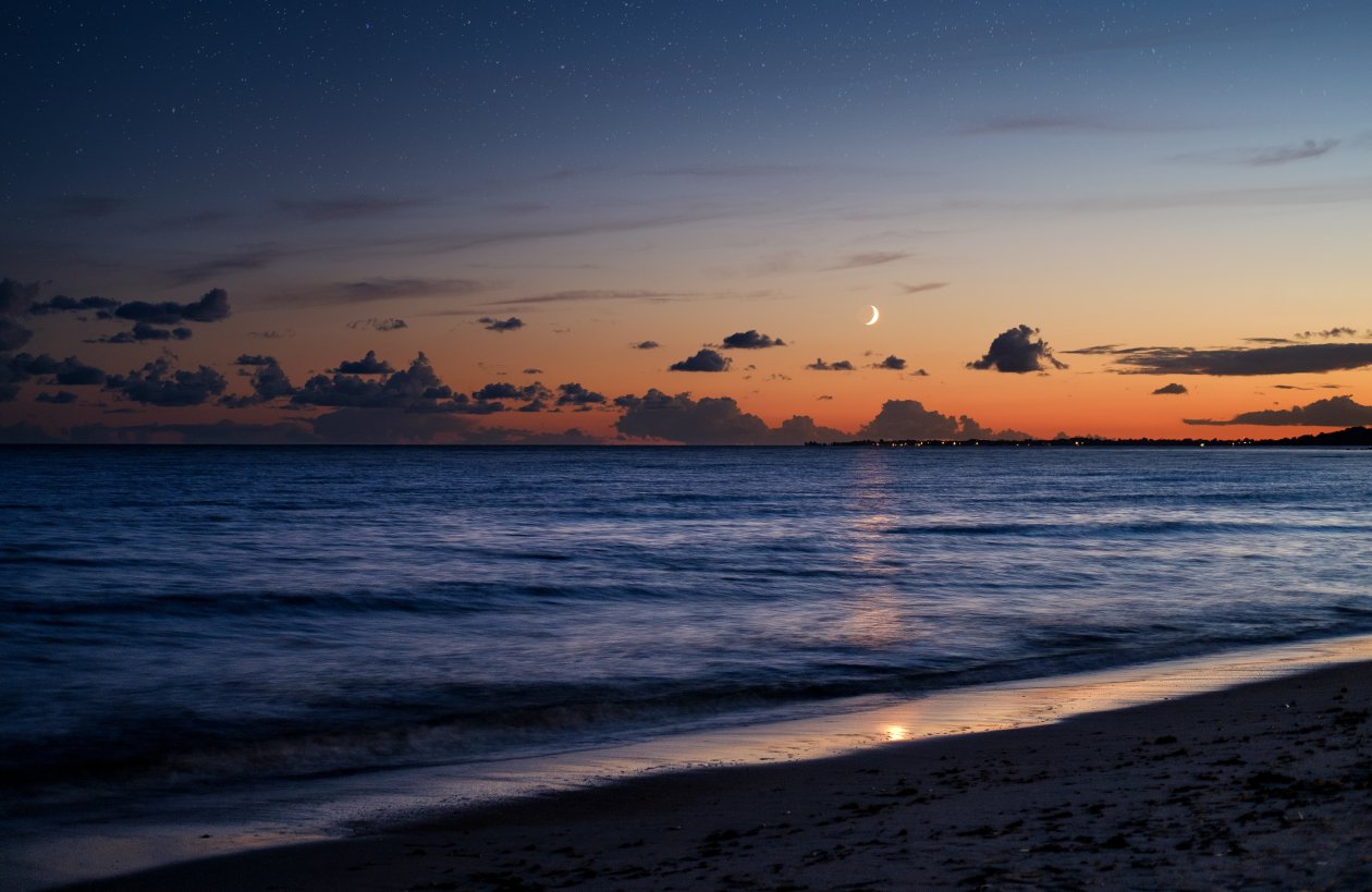 Beach Sea Evening Moon 5k