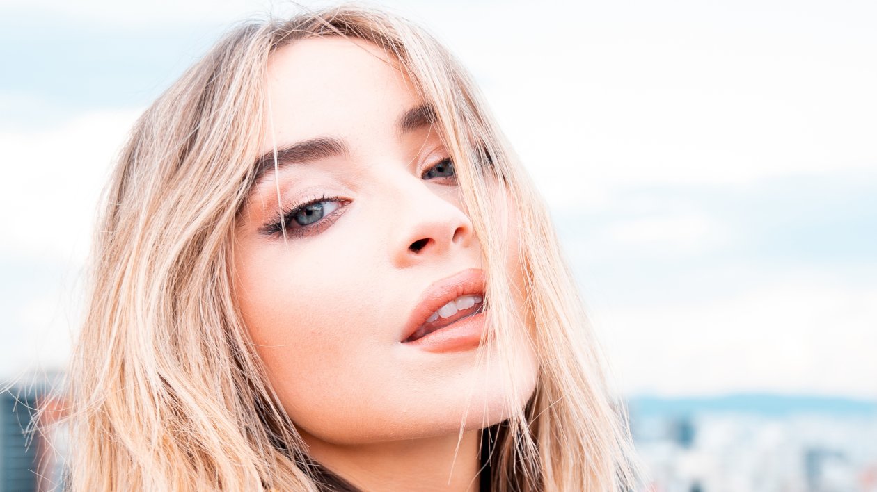 Sabrina Carpenter Gorgeous 2019