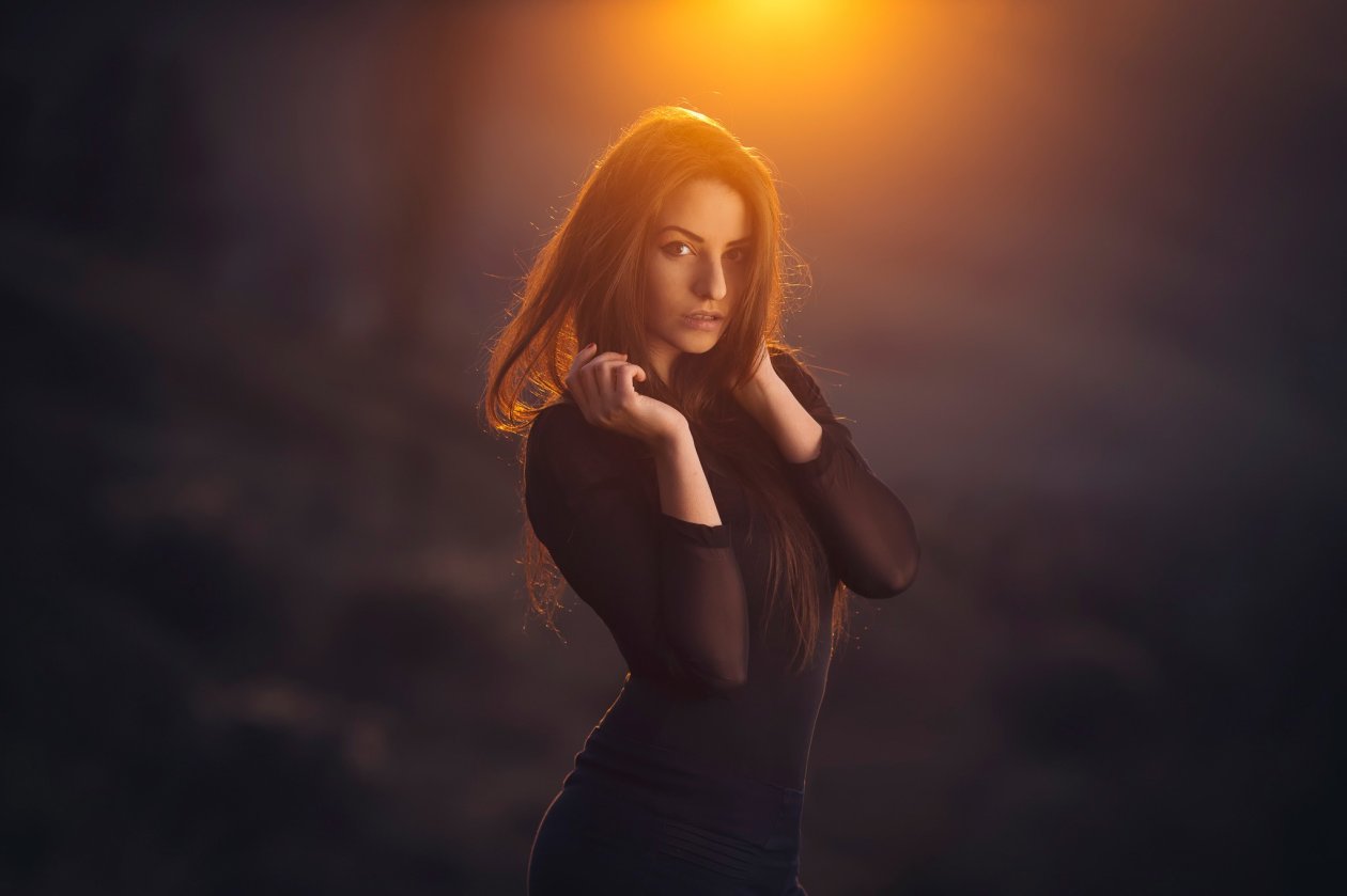 Girl Portrait Sun Rays Outdoors