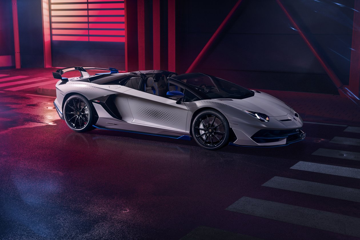 Lamborghini Aventador SVJ Roadster Xago Edition Side View
