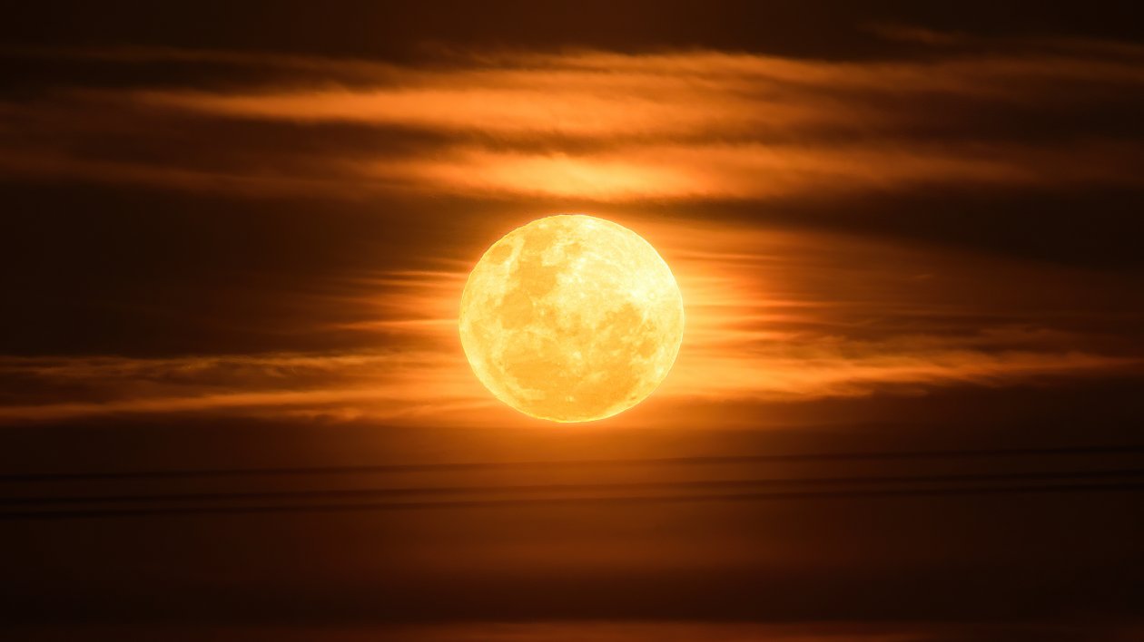 Super Moon 4k