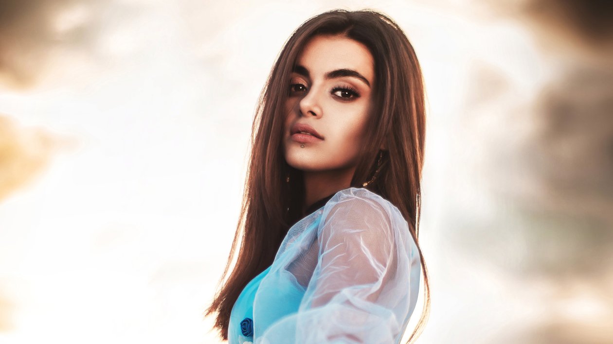Fond d'écran Yasaman Barani