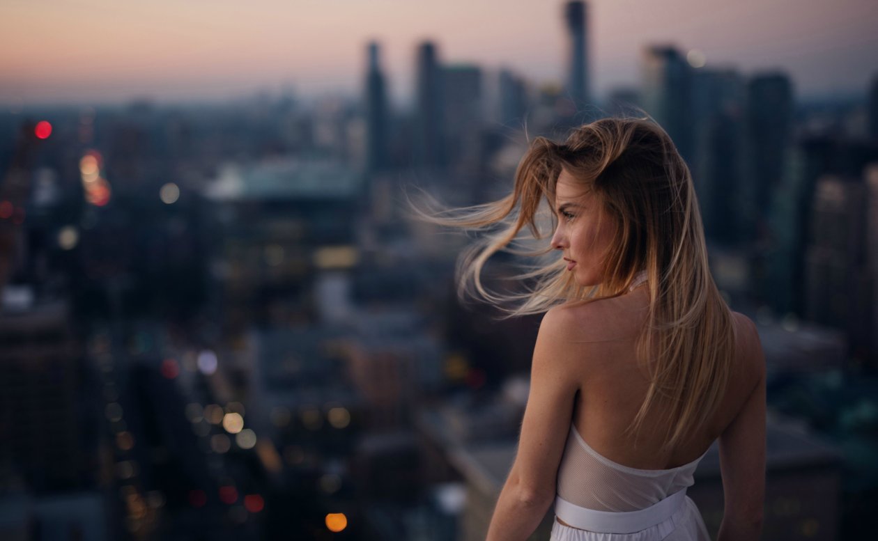 Girl Backless