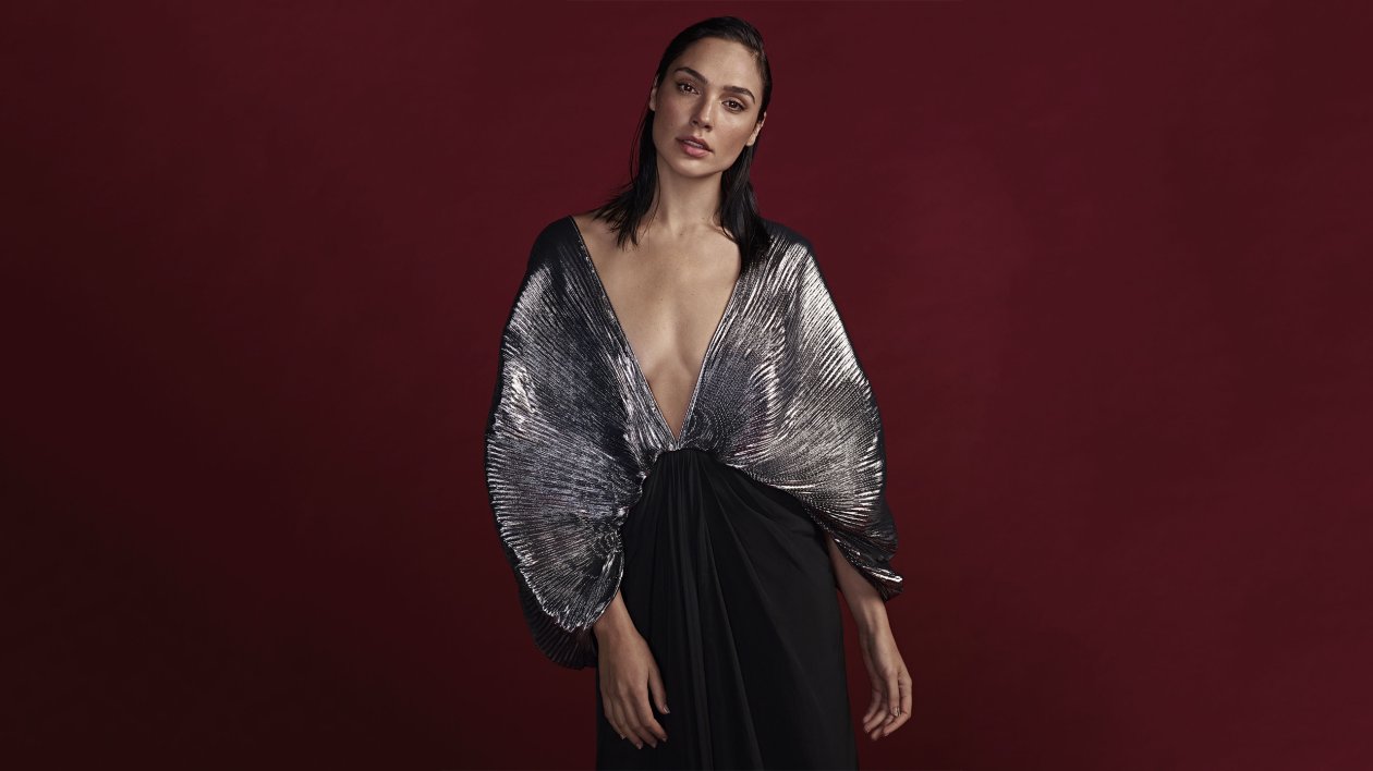 Gal Gadot Glamour 2017