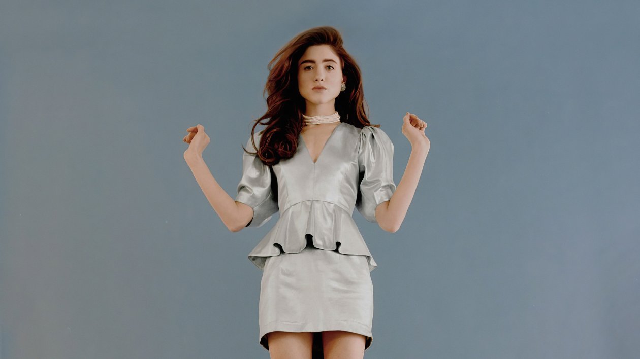 Natalia Dyer Instyle Photoshoot 2021