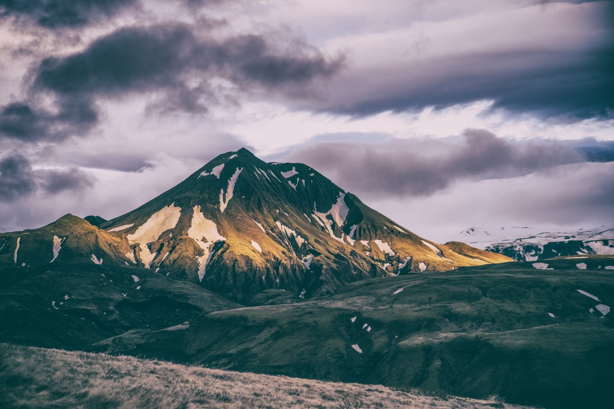 Horizon Landscape Mountains Range 8k