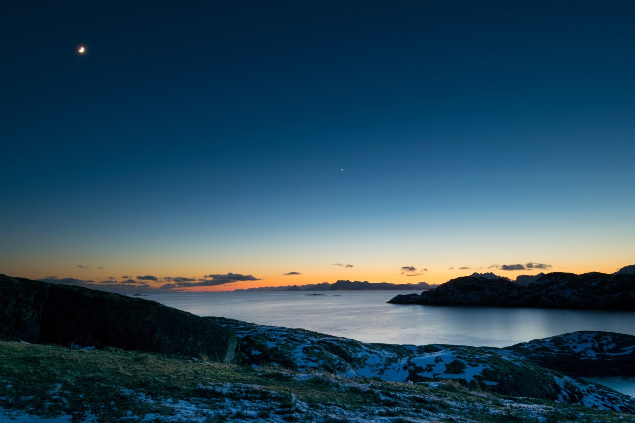 Sea Moon Clear Sky Nature 4k