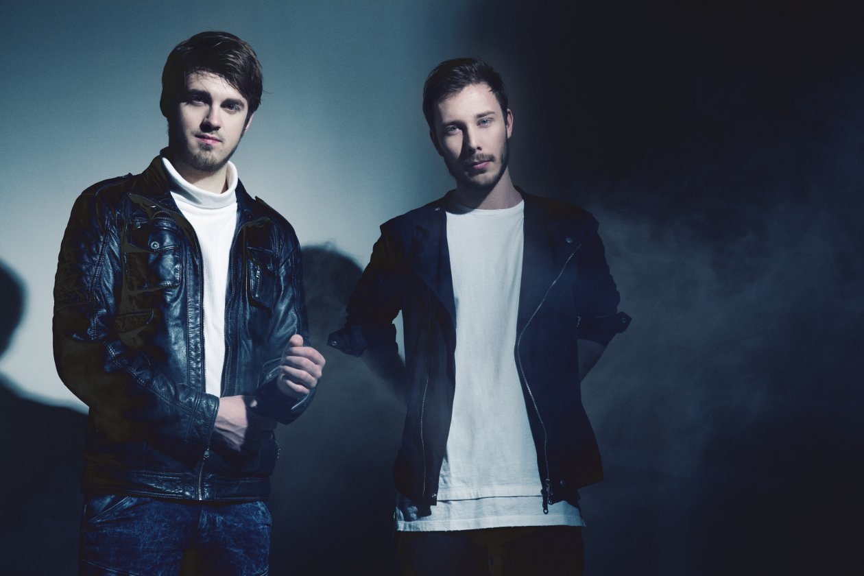Victor Pool Vicetone