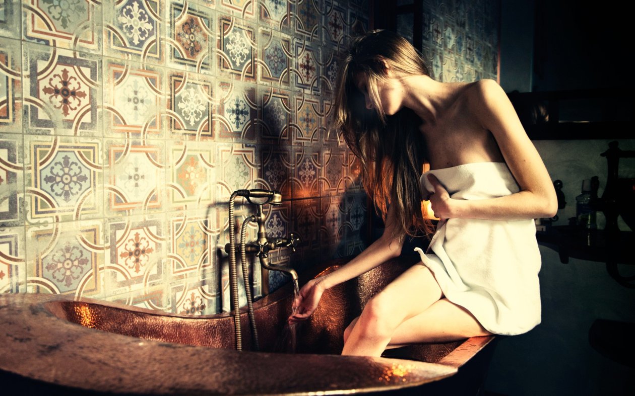 Girl In Bathtub Retro