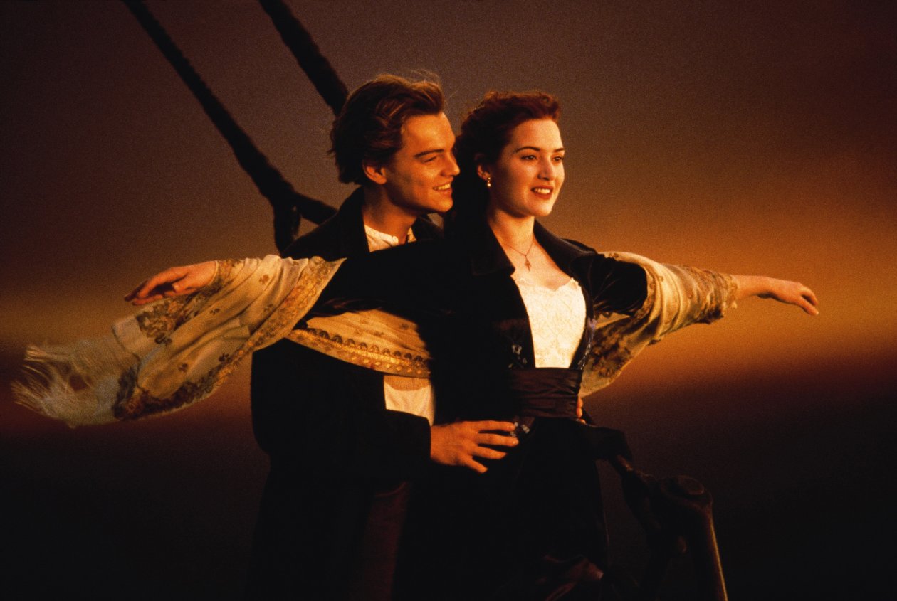 Kate Winslet Leonardo Dicaprio In Titanic