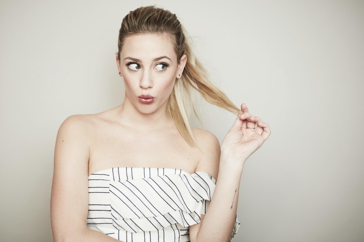Lili Reinhart 8k