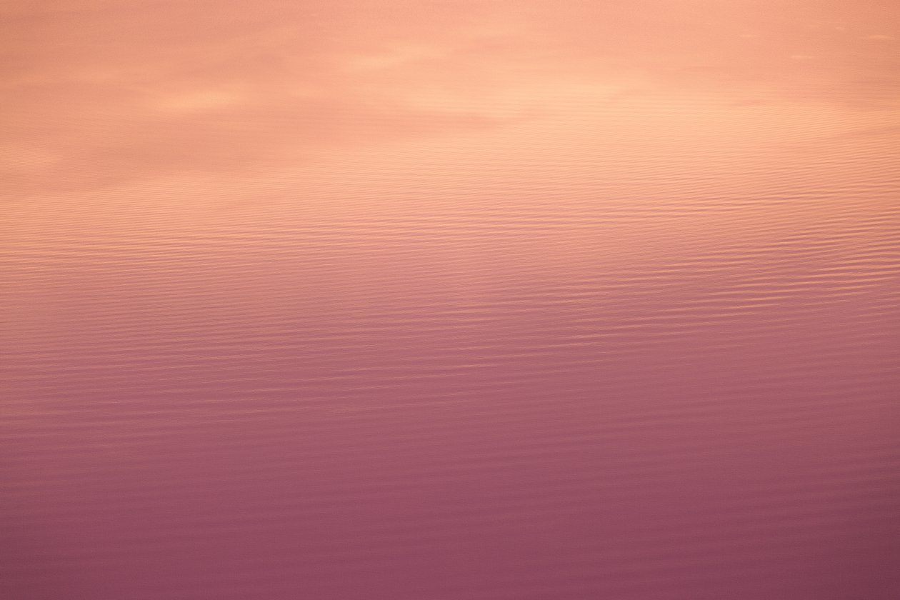 Water Reflecting Sky Minimal 5k