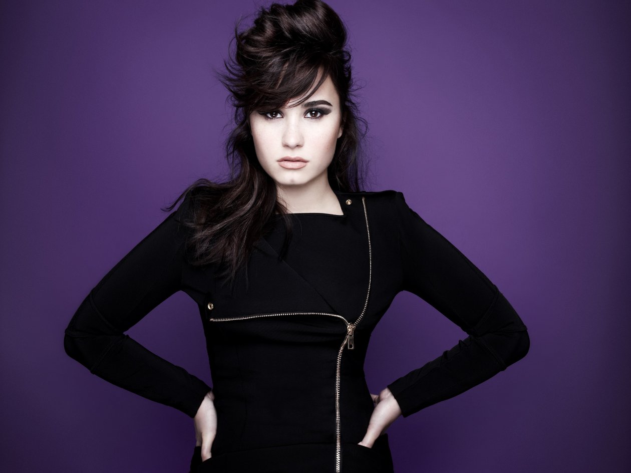 Demi Lovato 5k