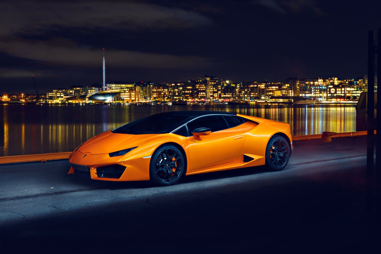 Lamborghini Huracan LP580 Night Photoshoot