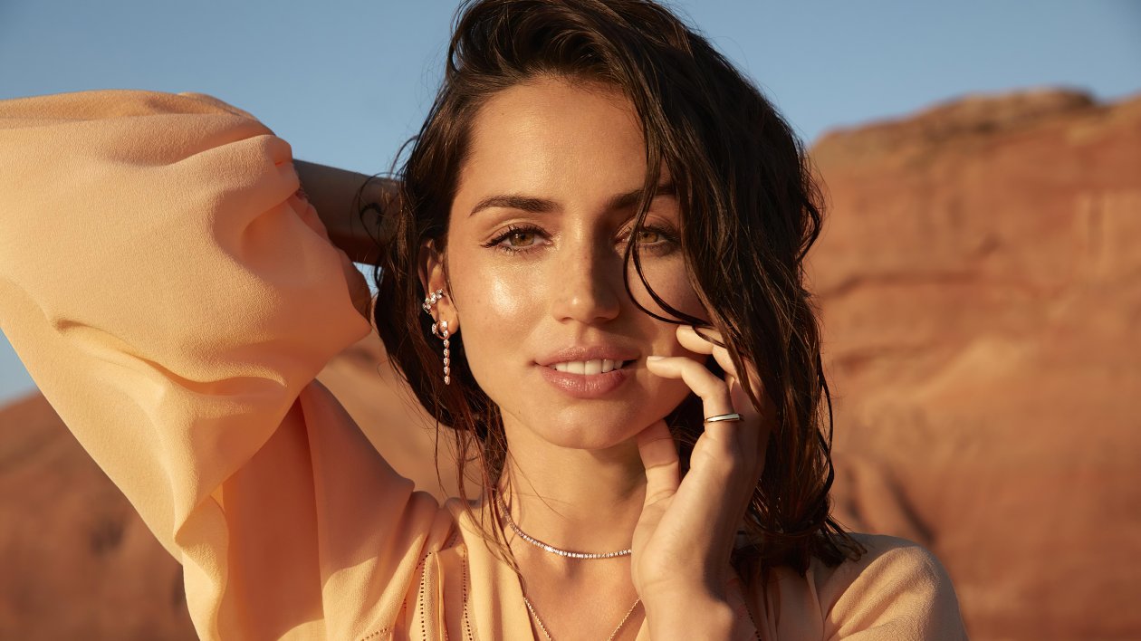 Ana De Armas Natural Diamond Photoshoot 4k