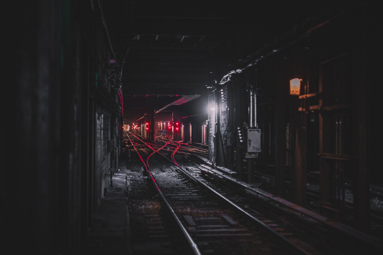 Train Tunnel 8k