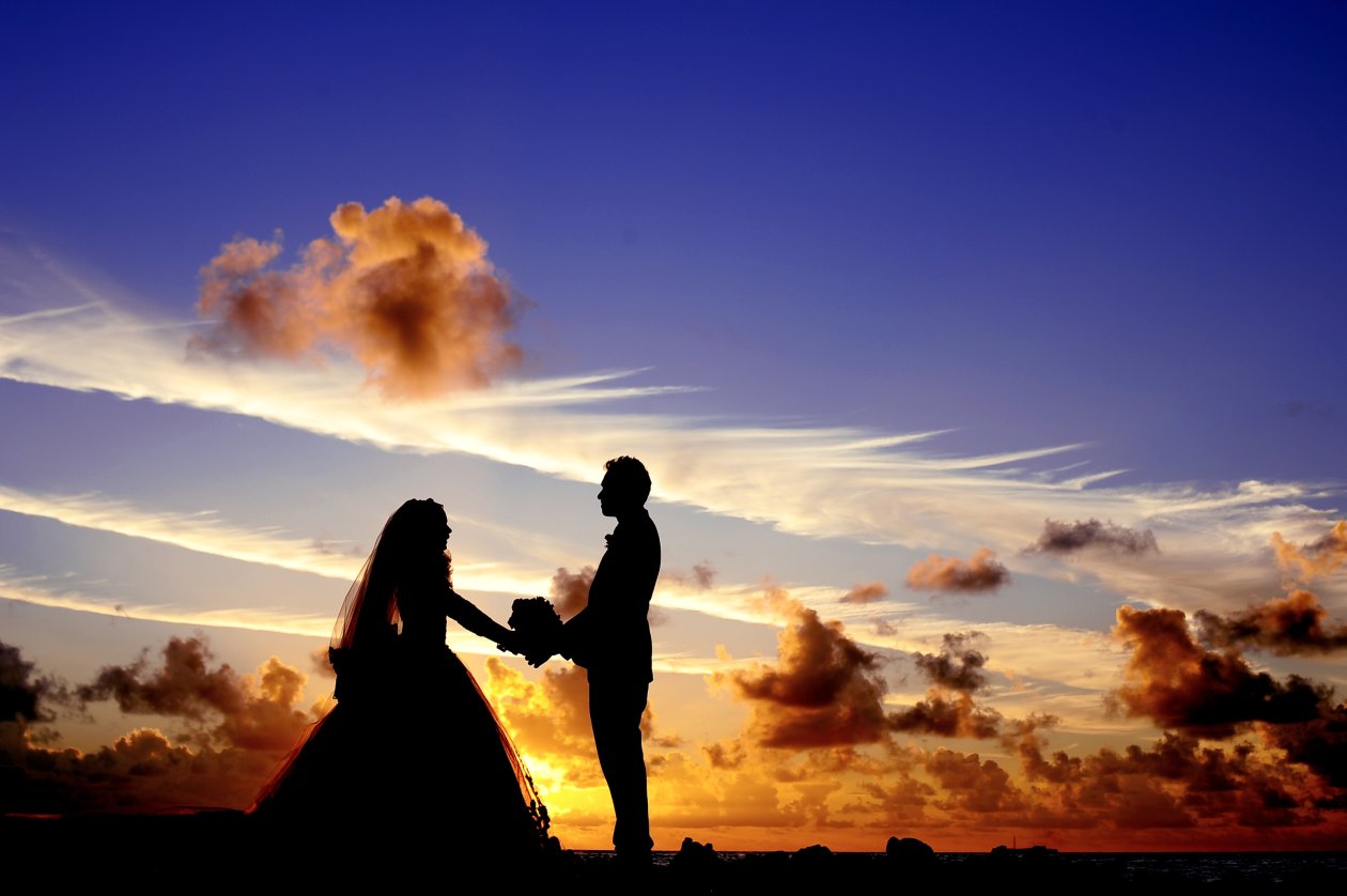 Maldives Sunset Married Couple