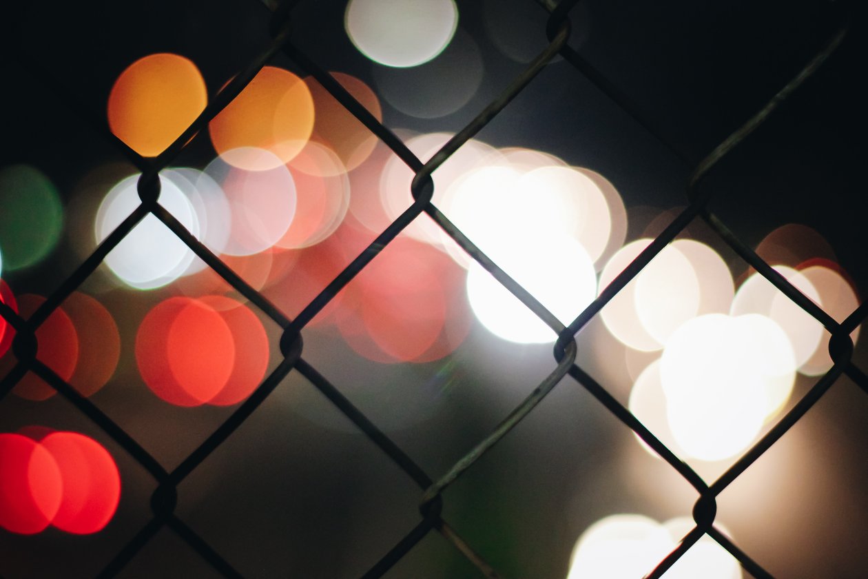 Fence Blur 5k
