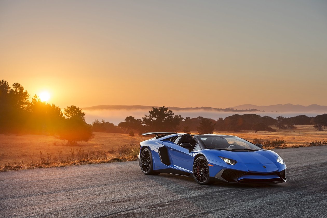 Lamborghini Aventador 3