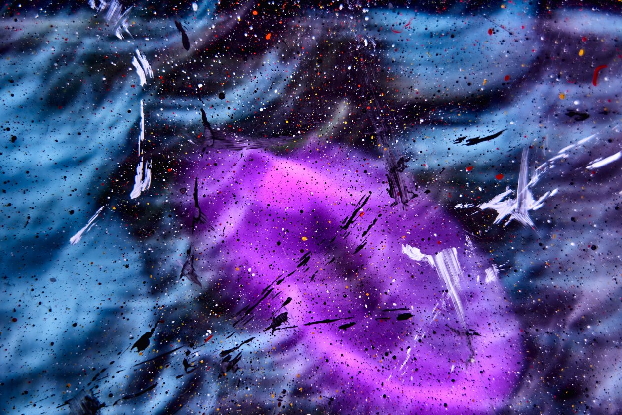 Purple White Abstract 5k