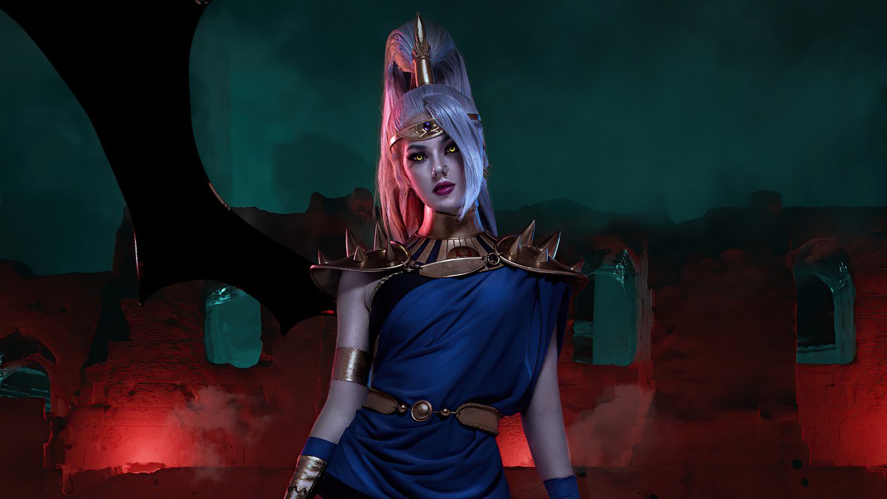 Megaera Hades Cosplay