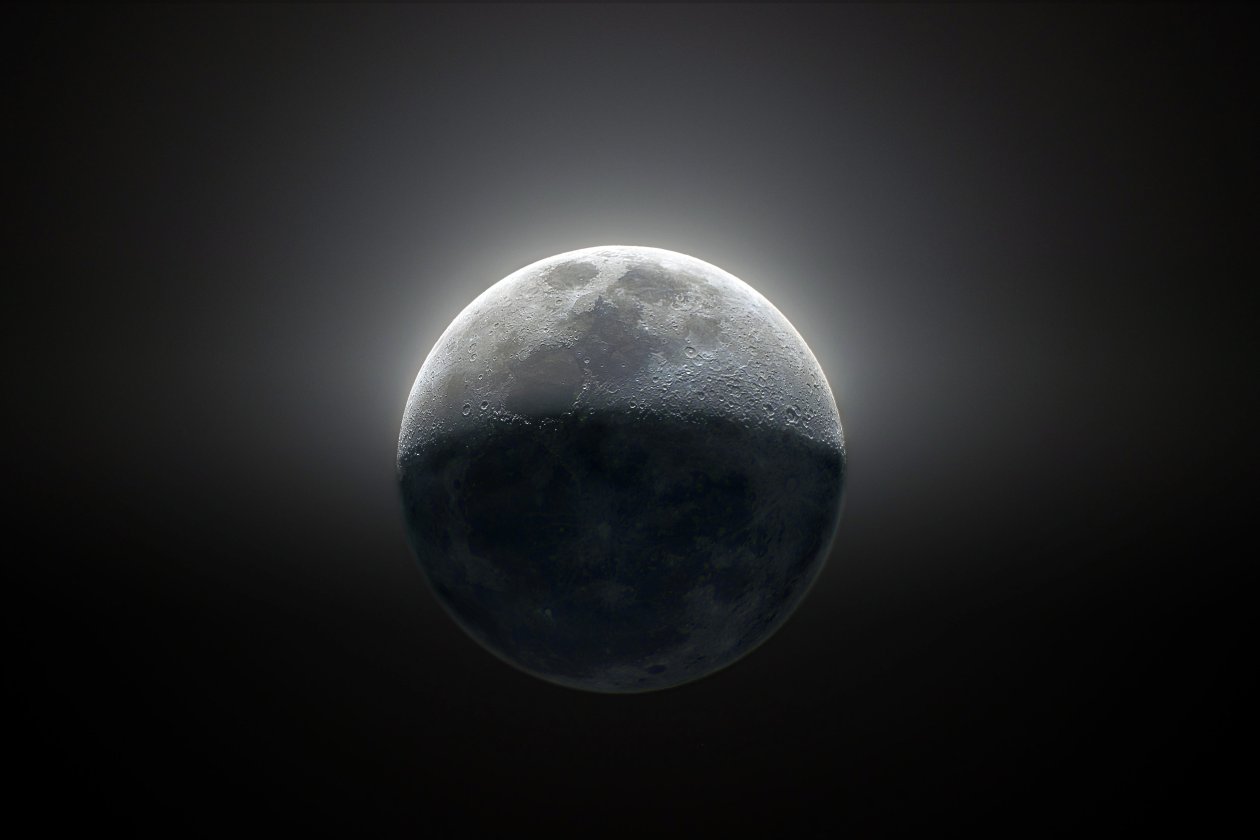 Moon From Space 5k
